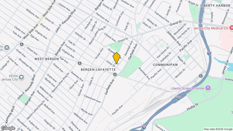 241 Randolph Ave Mapa y Detalles de la Ubicación