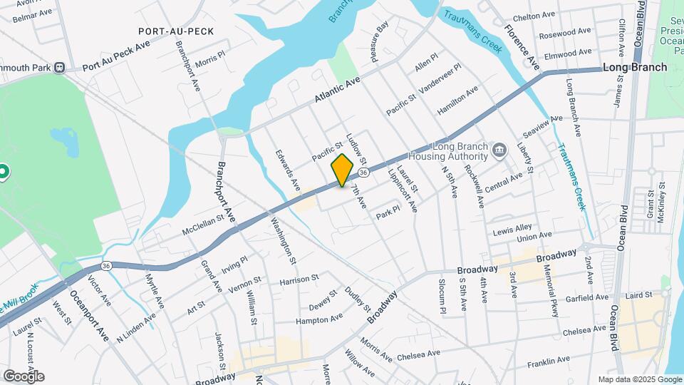 447 Hendrickson Ave Map and Location Details