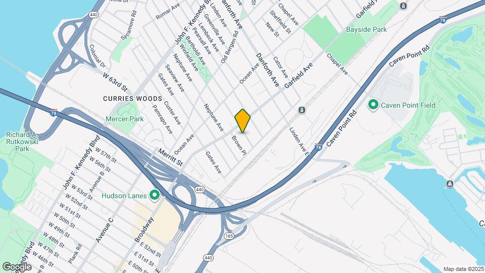 35 Winfield Ave Map and Location Details