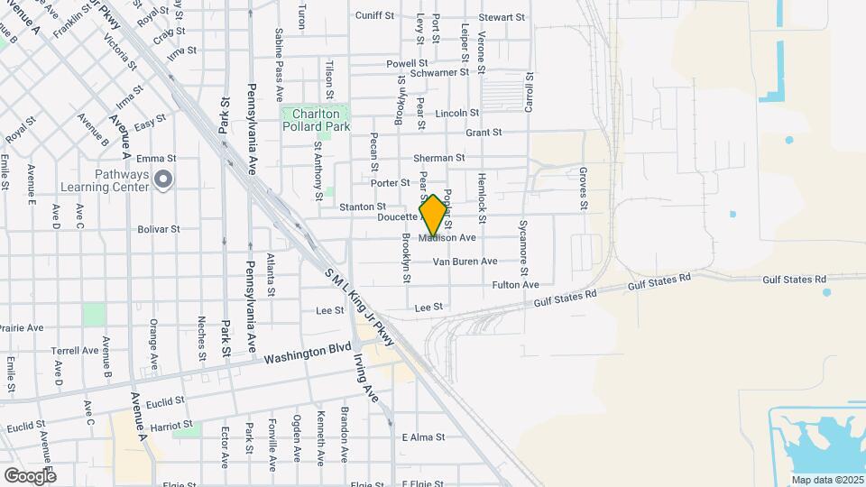 950 Madison Ave Map and Location Details