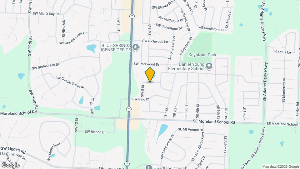 408 SW Shamrock Pl Map and Location Details