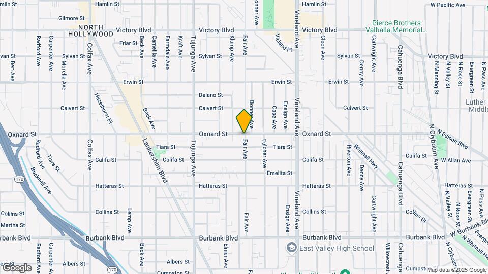 11202 Oxnard St Map and Location Details