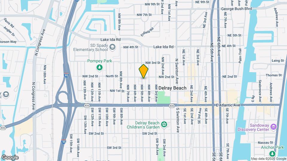 135 NW 5th Ave, Unit 3 Map and Location Details