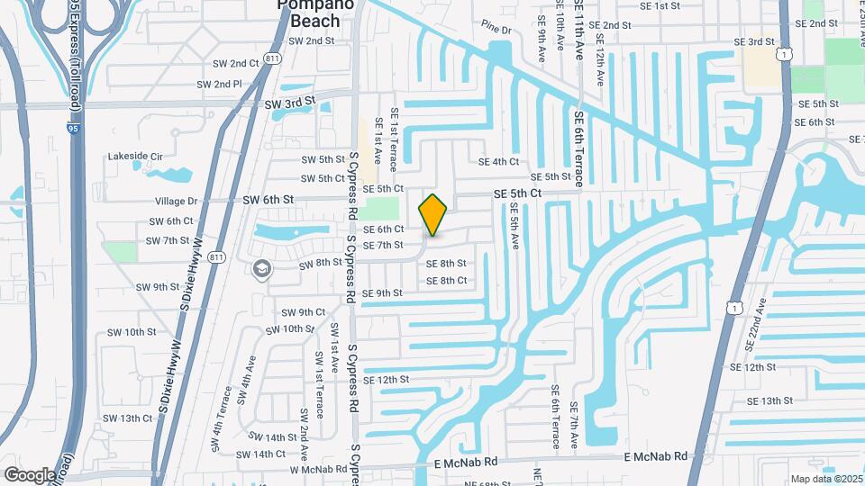 251 SE 7th St Map and Location Details