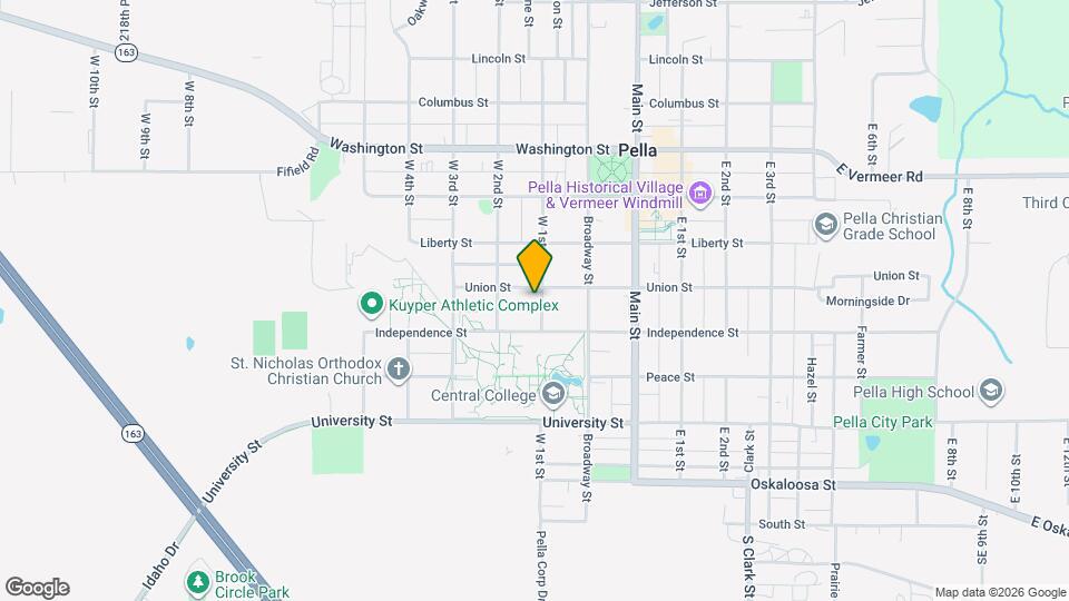 511 W 1st St Map and Location Details