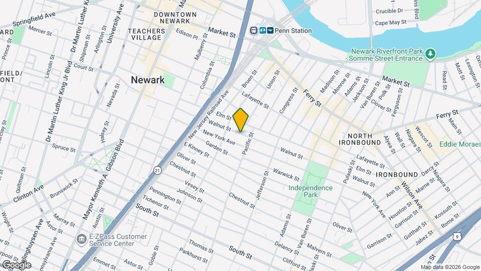 184 Walnut St, Unit 1 Map and Location Details