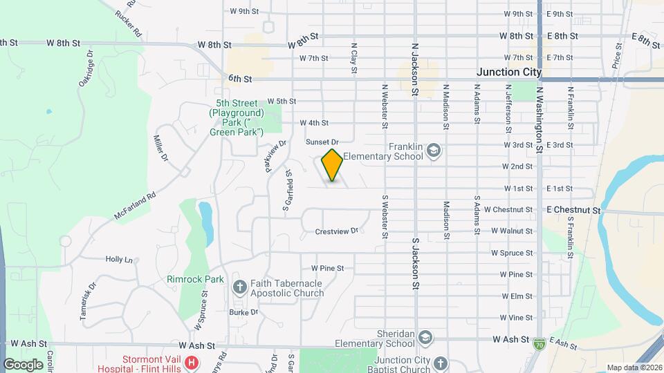 736 W 1st St Mapa y Detalles de la Ubicación