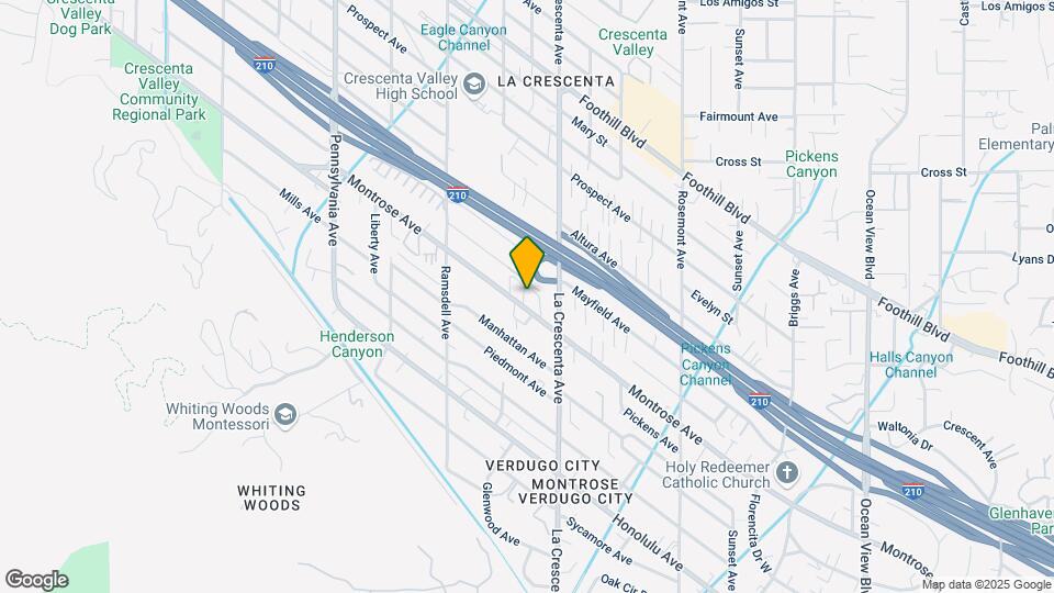 2831 Montrose Ave Map and Location Details