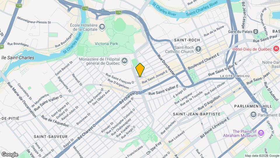 22-28 Saint-François Rue E Map and Location Details