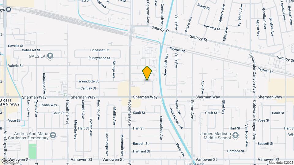 13560 Wyandotte St Map and Location Details
