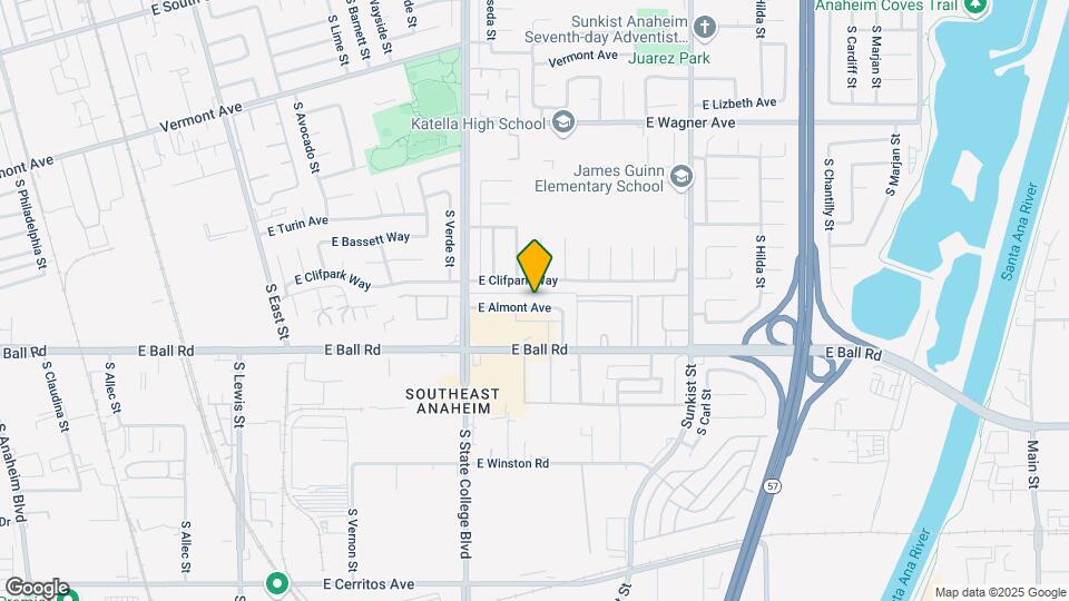 2121 E Almont Ave Mapa y Detalles de la Ubicación