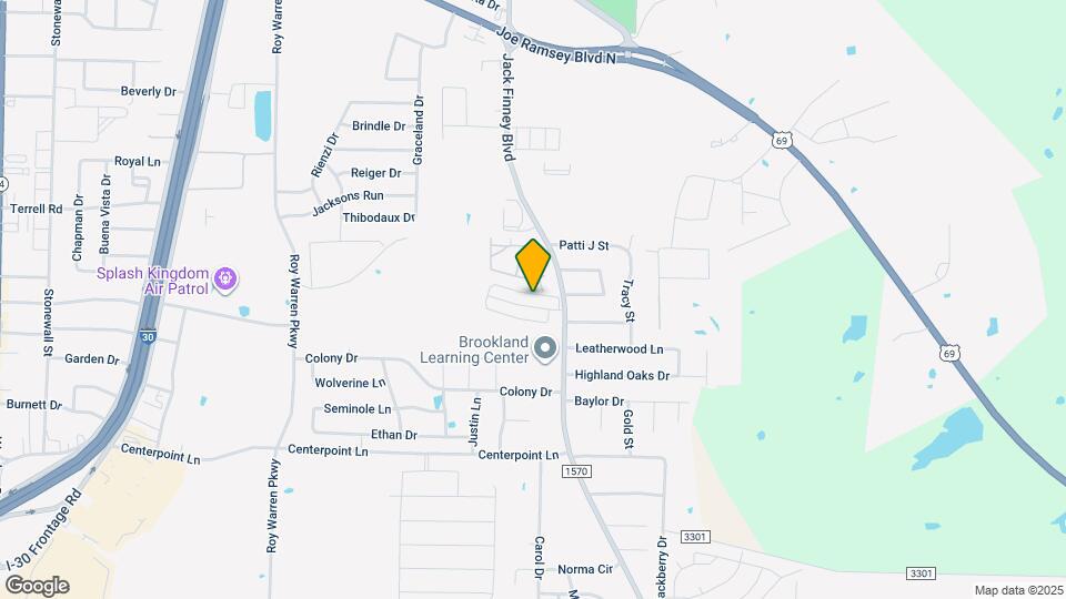 526 Oakridge Dr Map and Location Details