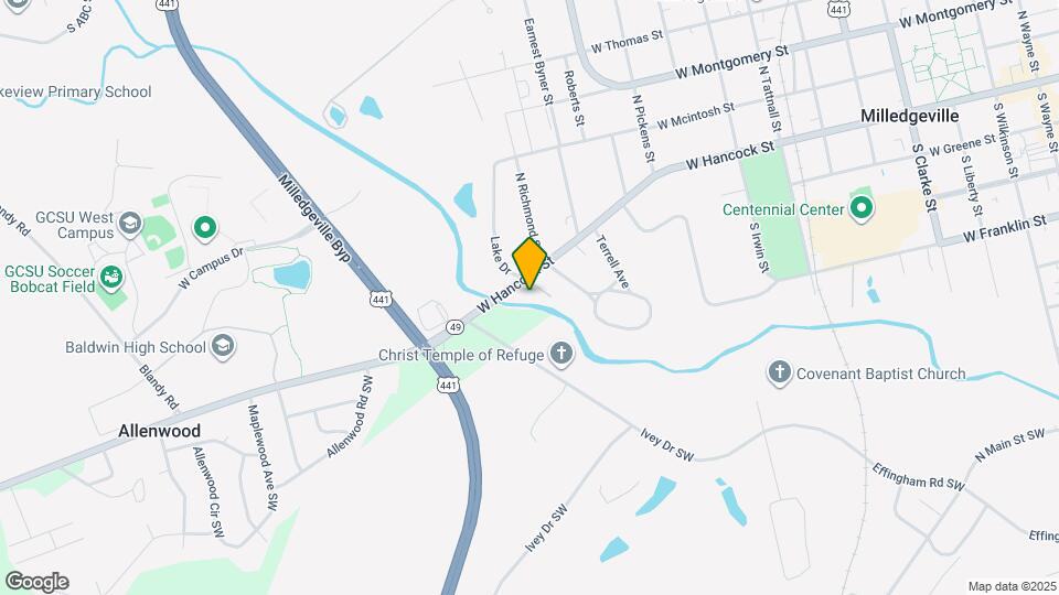 233 Pineneedle Rd Map and Location Details