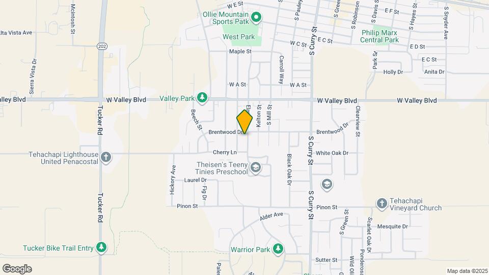 903 Elm St Map and Location Details