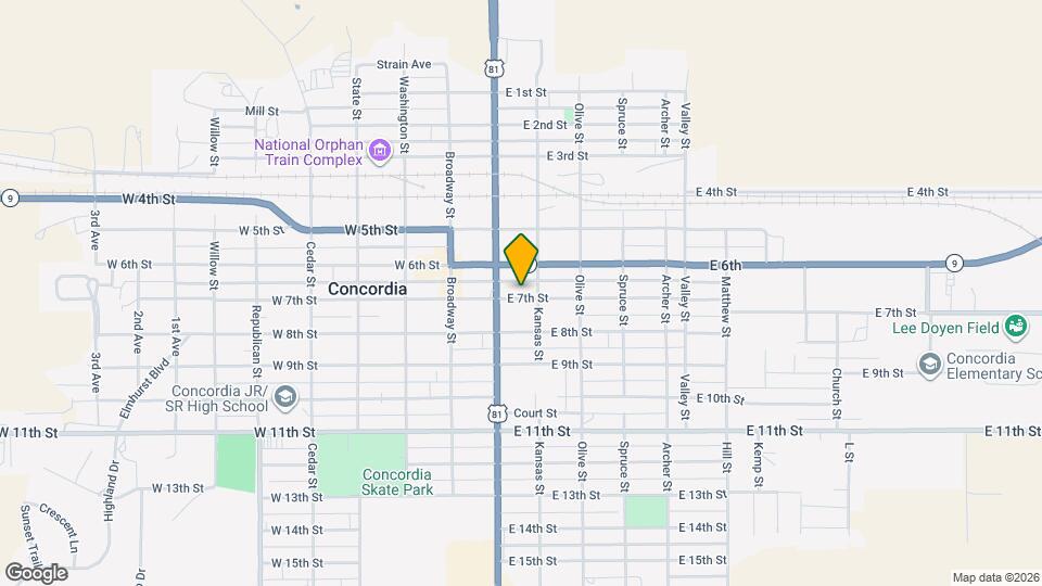 221 E 7th St Mapa y Detalles de la Ubicación