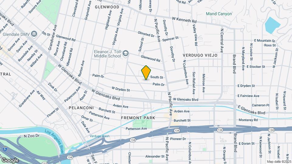569 Palm Dr Mapa y Detalles de la Ubicación