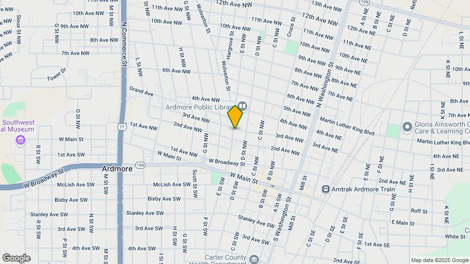 208 NW E St Mapa y Detalles de la Ubicación