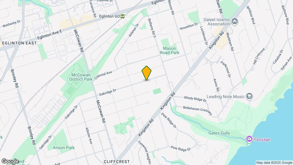 215 Oakridge Dr Map and Location Details