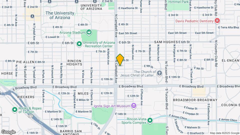 1915 E 9th St Map and Location Details