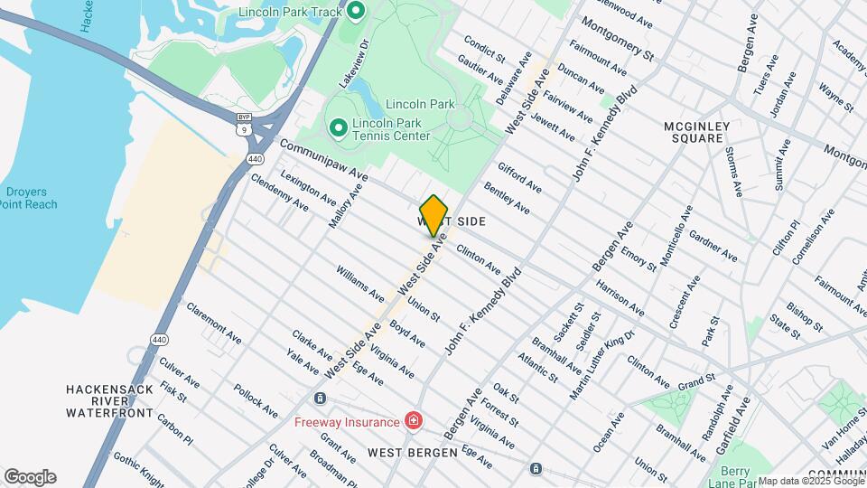 561 West Side Ave Map and Location Details