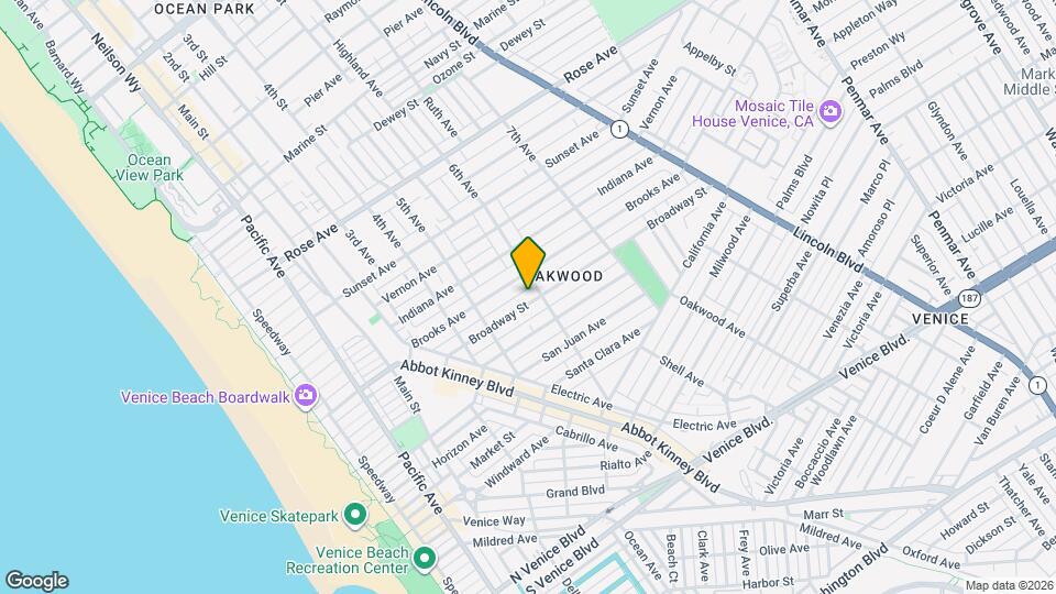 563 Broadway St Map and Location Details