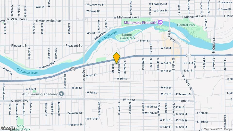 813 W 3rd St Map and Location Details