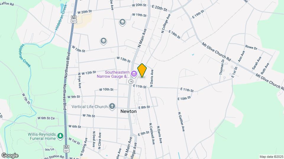 132 E 12th St, Unit One Bedroom Apt Mapa y Detalles de la Ubicación