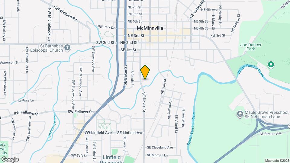 562 SE Davis St Map and Location Details