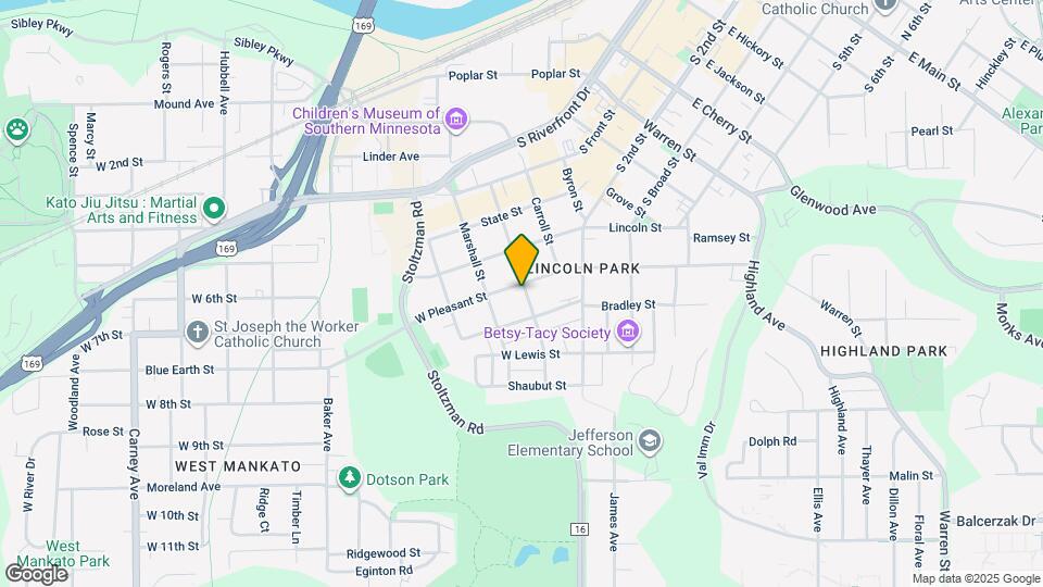 303 W Pleasant St Map and Location Details