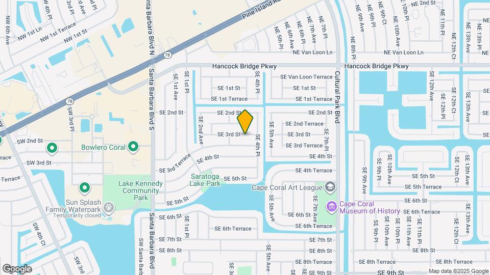 320 SE 3rd St Mapa y Detalles de la Ubicación