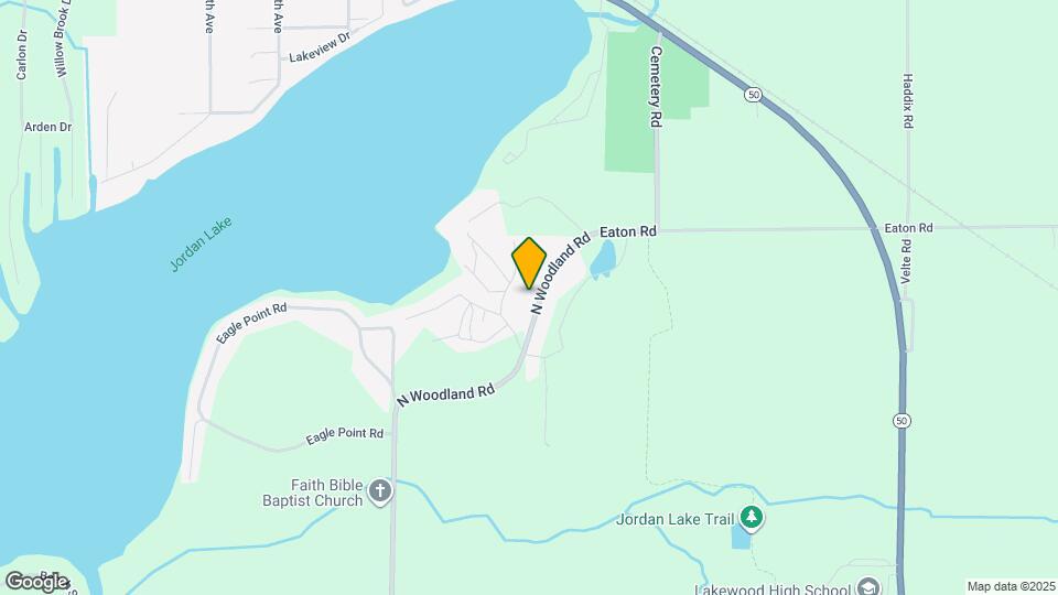 7755 N Woodland Rd Map and Location Details