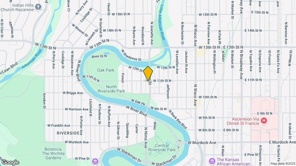 905 W 11th St Map and Location Details