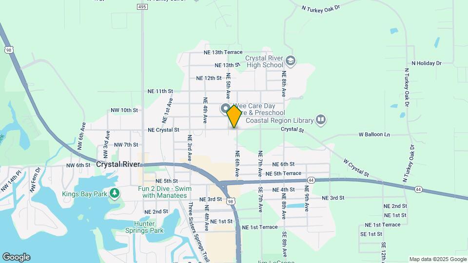 524 NE Crystal St Map and Location Details