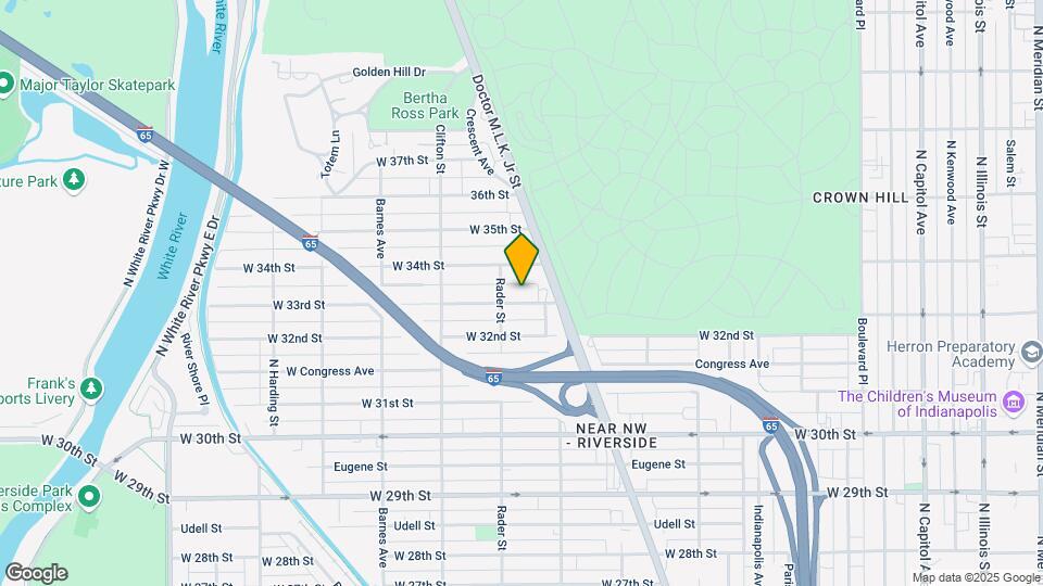 942 W 33rd St Map and Location Details