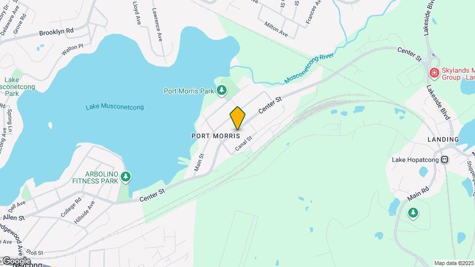 297 Center St Map and Location Details