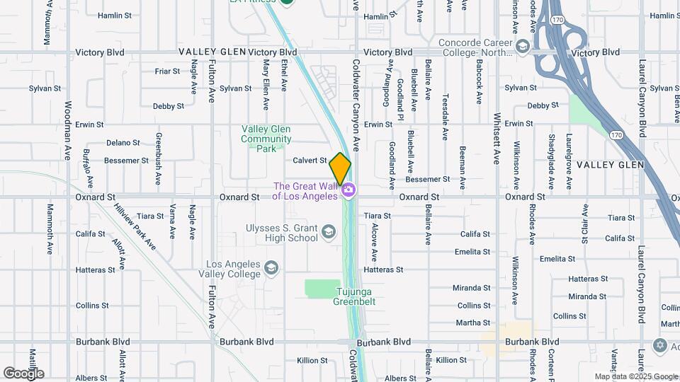 12931 Oxnard St Mapa y Detalles de la Ubicación