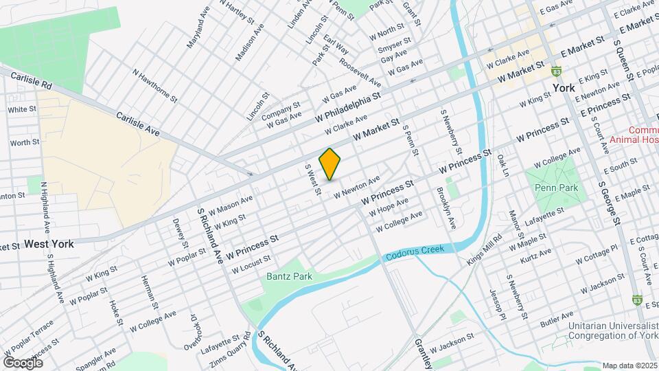 562 W King St Map and Location Details