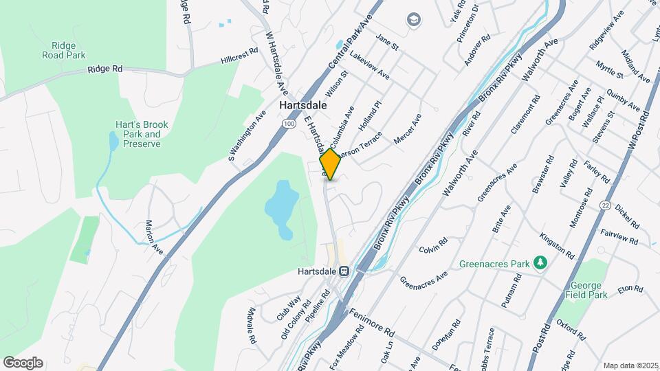 111 E Hartsdale Ave Mapa y Detalles de la Ubicación