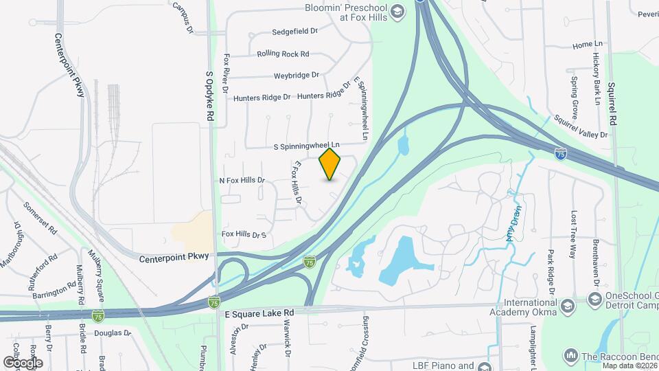 689 E Fox Hills Dr Map and Location Details