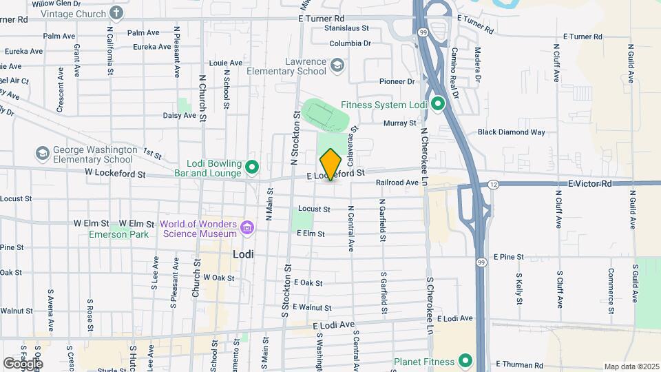 225-228 238 N Rush St Map and Location Details