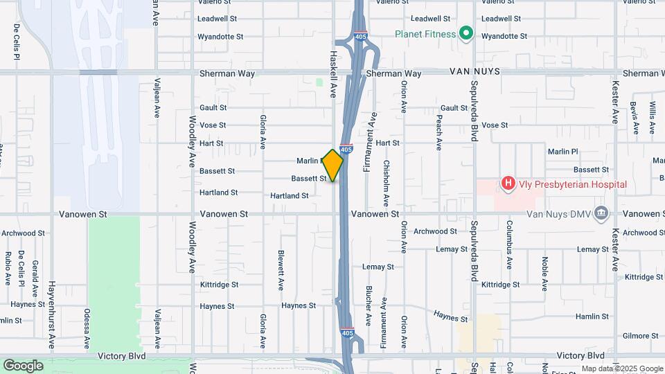 6843 Haskell Ave Map and Location Details