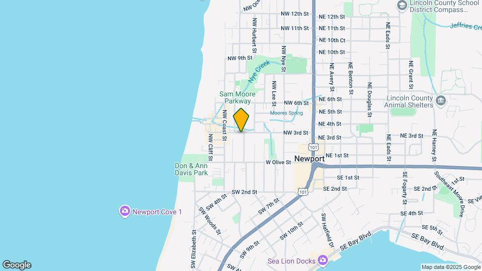 555 NW 3rd St Map and Location Details
