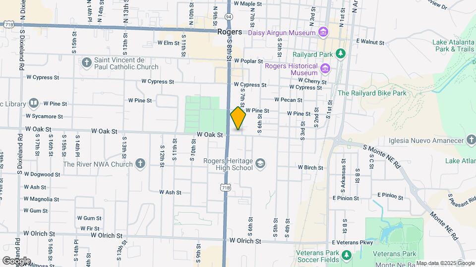 701 W Oak St Map and Location Details