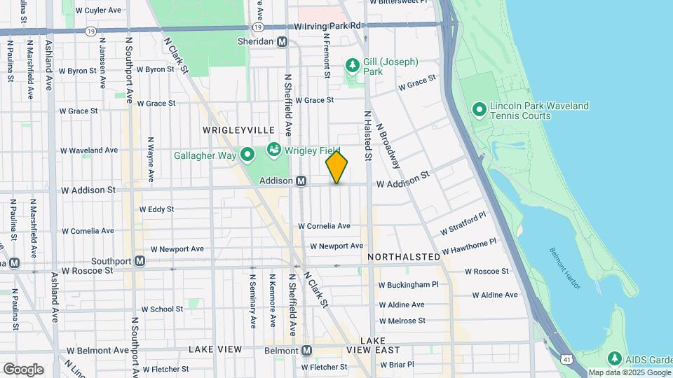853 W Addison St Map and Location Details