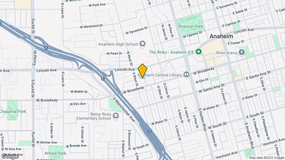 207 S Illinois St Map and Location Details