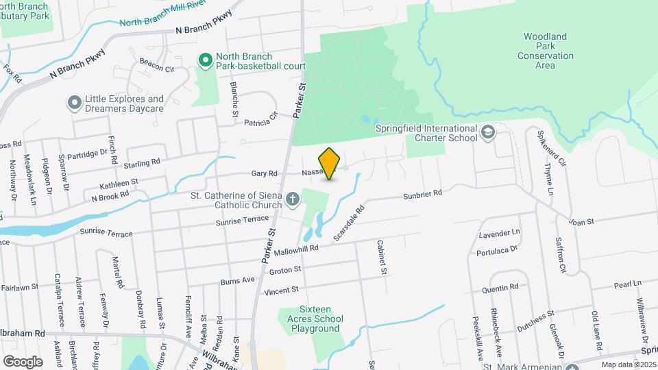 137 Nassau Dr Map and Location Details