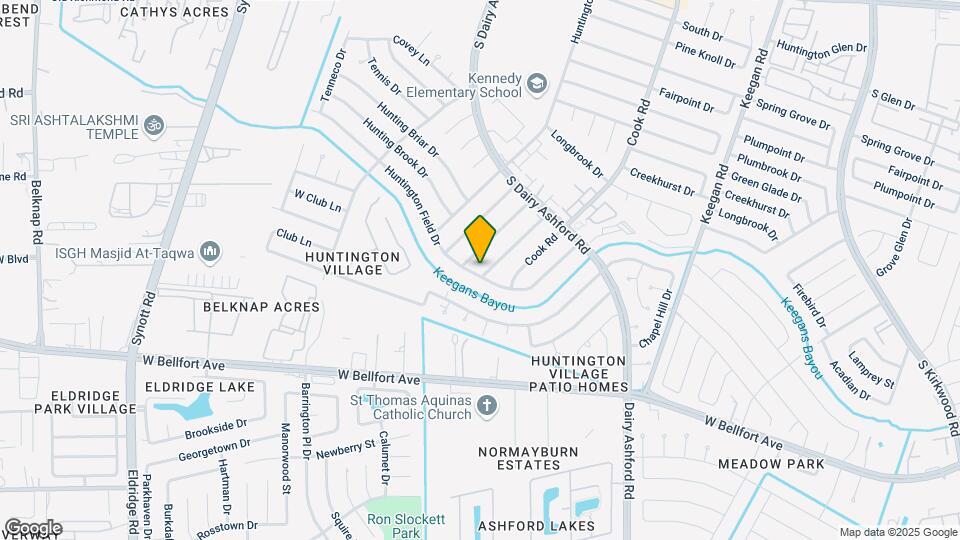 10534 Huntington Wood Dr Map and Location Details