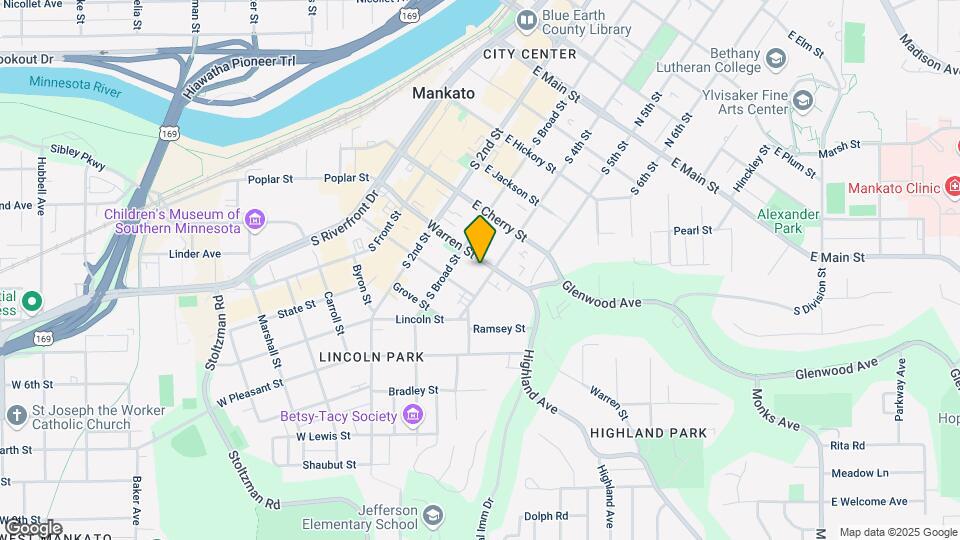 323 Warren St, Unit 1 Map and Location Details