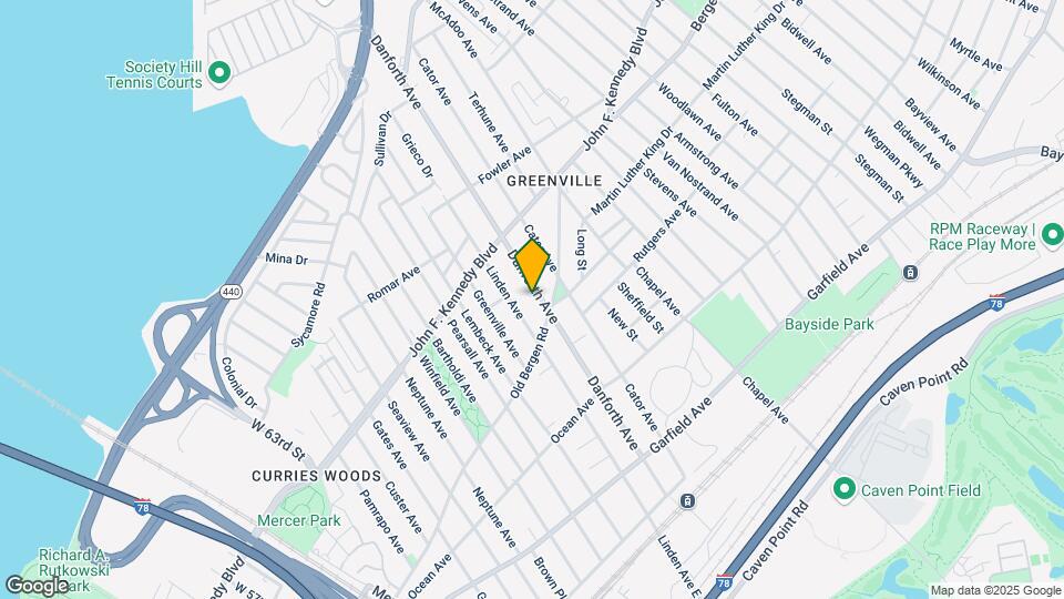 199 Danforth Ave Mapa y Detalles de la Ubicación