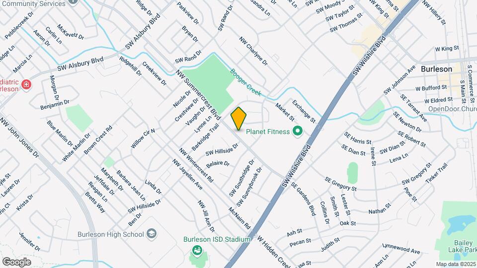 324 NW Summercrest Blvd Map and Location Details
